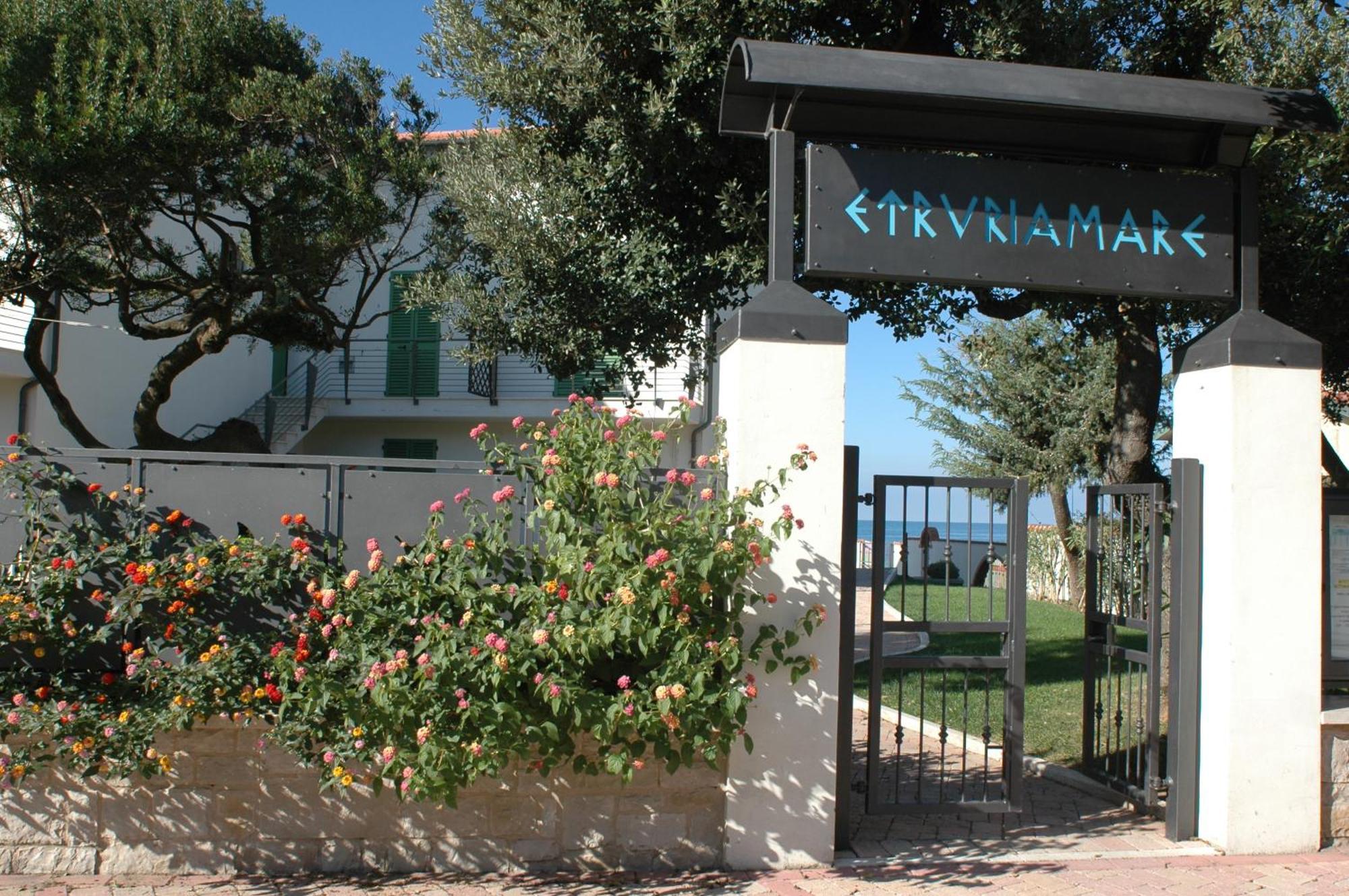 Апарт отель Etruriamare Сан-Винченцо Экстерьер фото